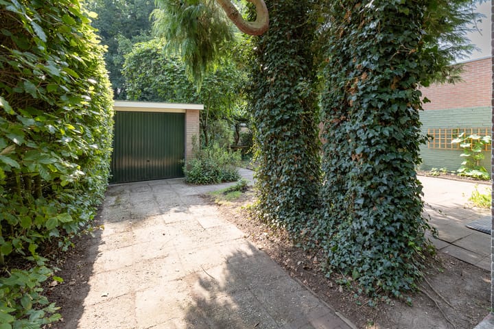 Photo 38 of Oranjelaan 31