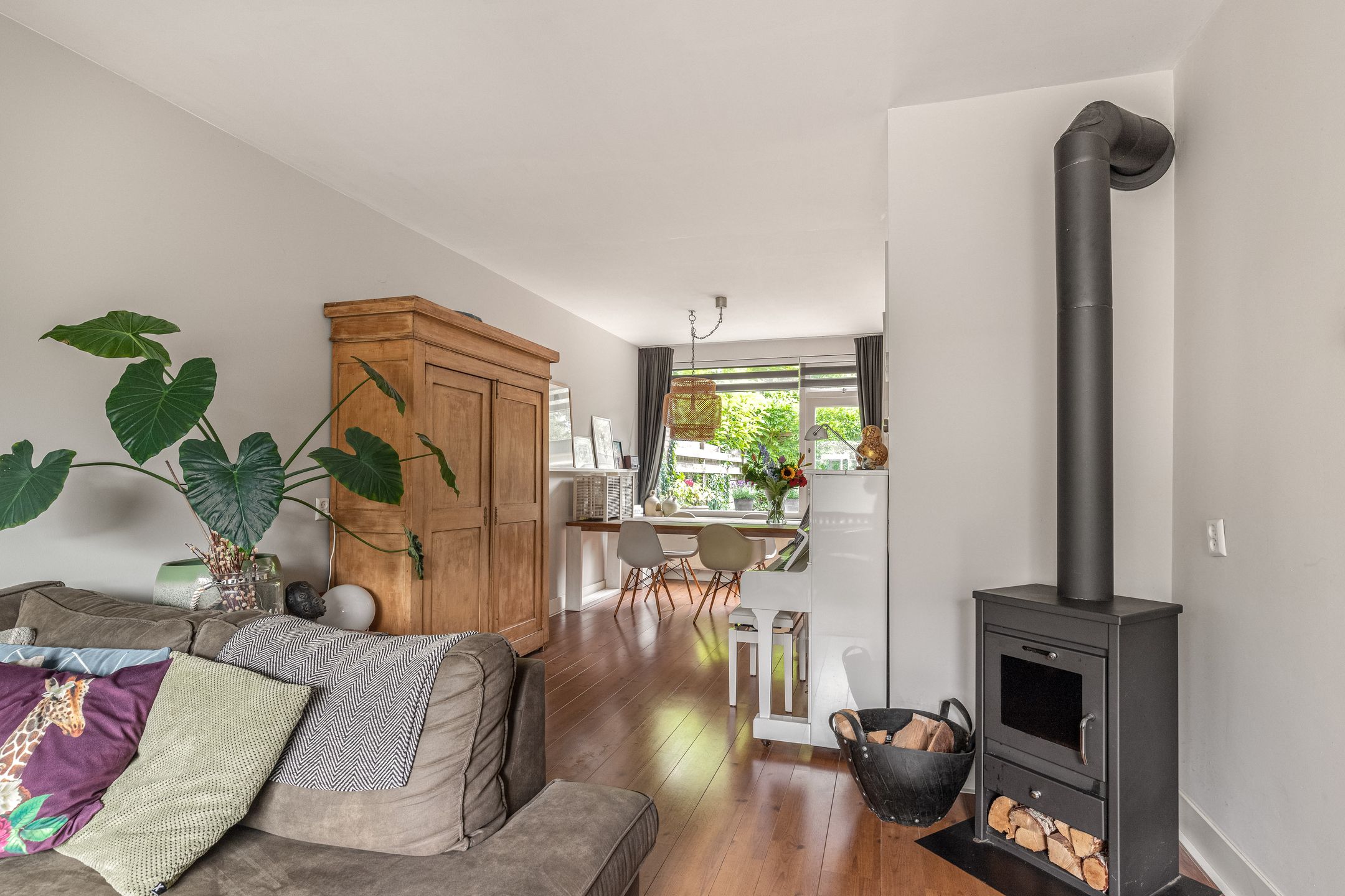 Foto 3 van Van den Berghlaan 407