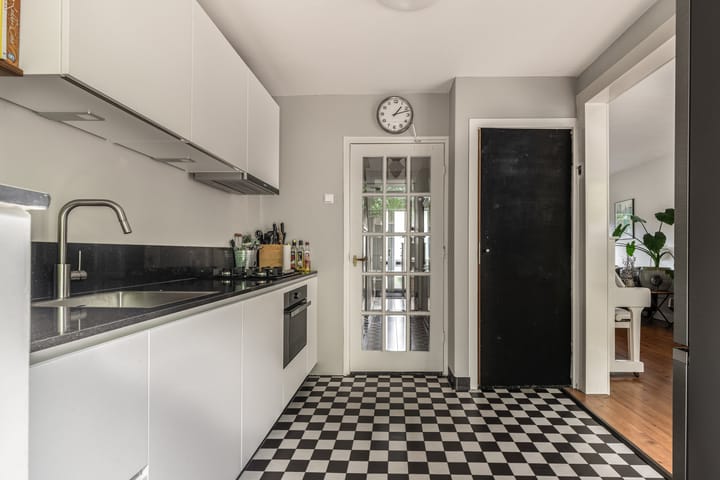 Foto 19 van Van den Berghlaan 407