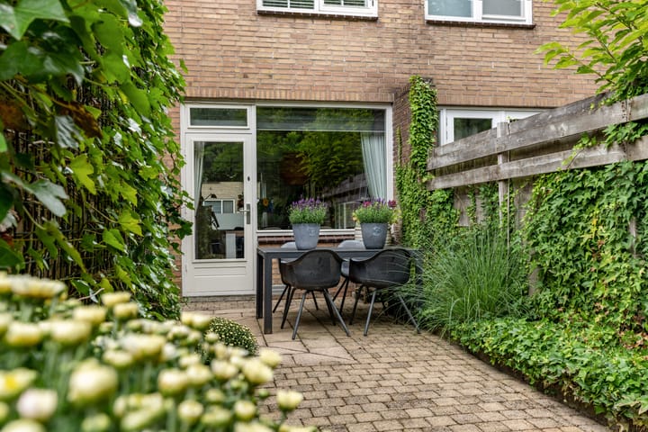 Foto 22 van Van den Berghlaan 407