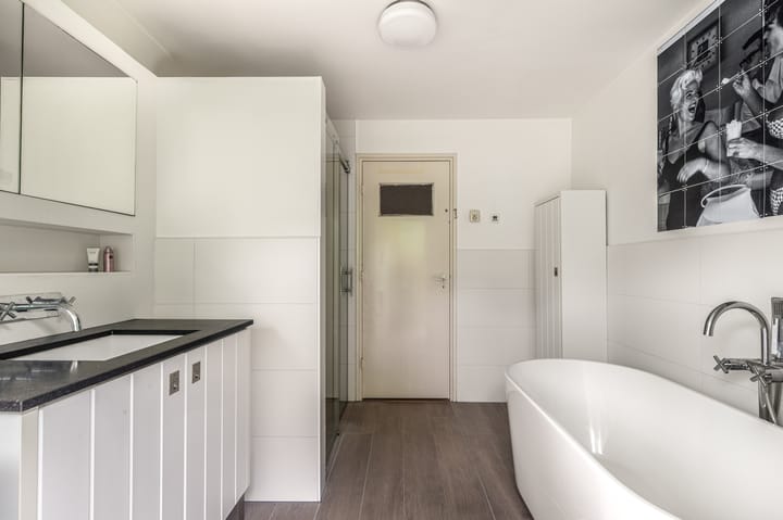 Foto 33 van Van den Berghlaan 407