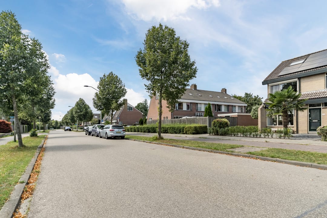 Photo 32 of Thijsselaan 128