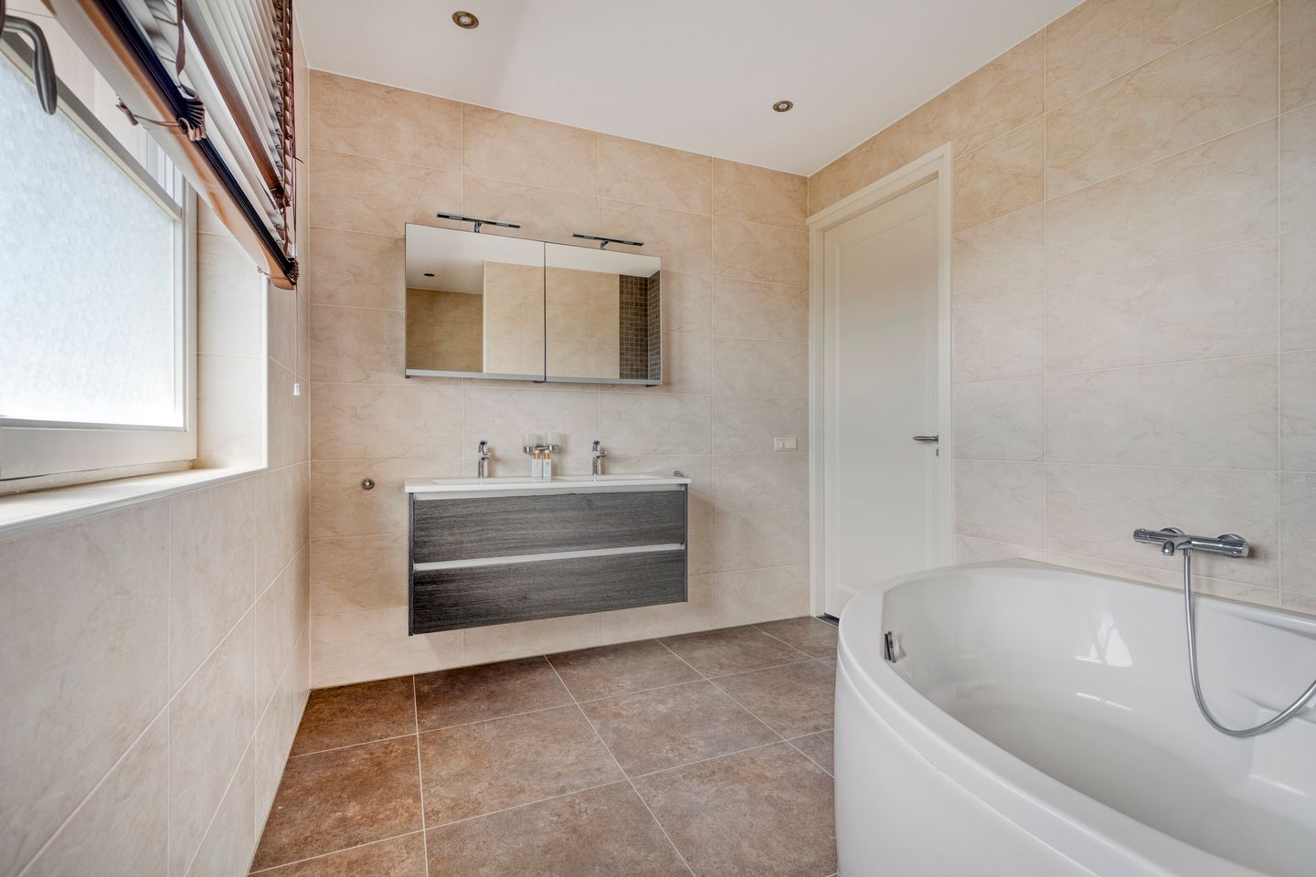 Photo 34 of Daasdonklaan 7