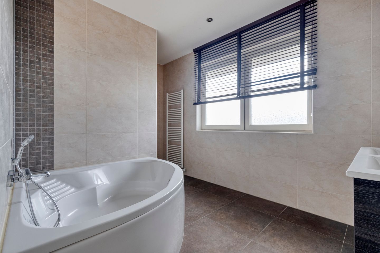 Photo 35 of Daasdonklaan 7