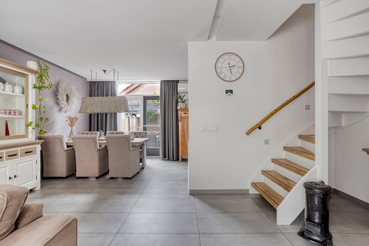 Foto 5 van Veeringstraat 11