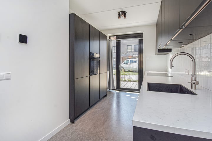 Foto 11 van M. Vasalishof 8