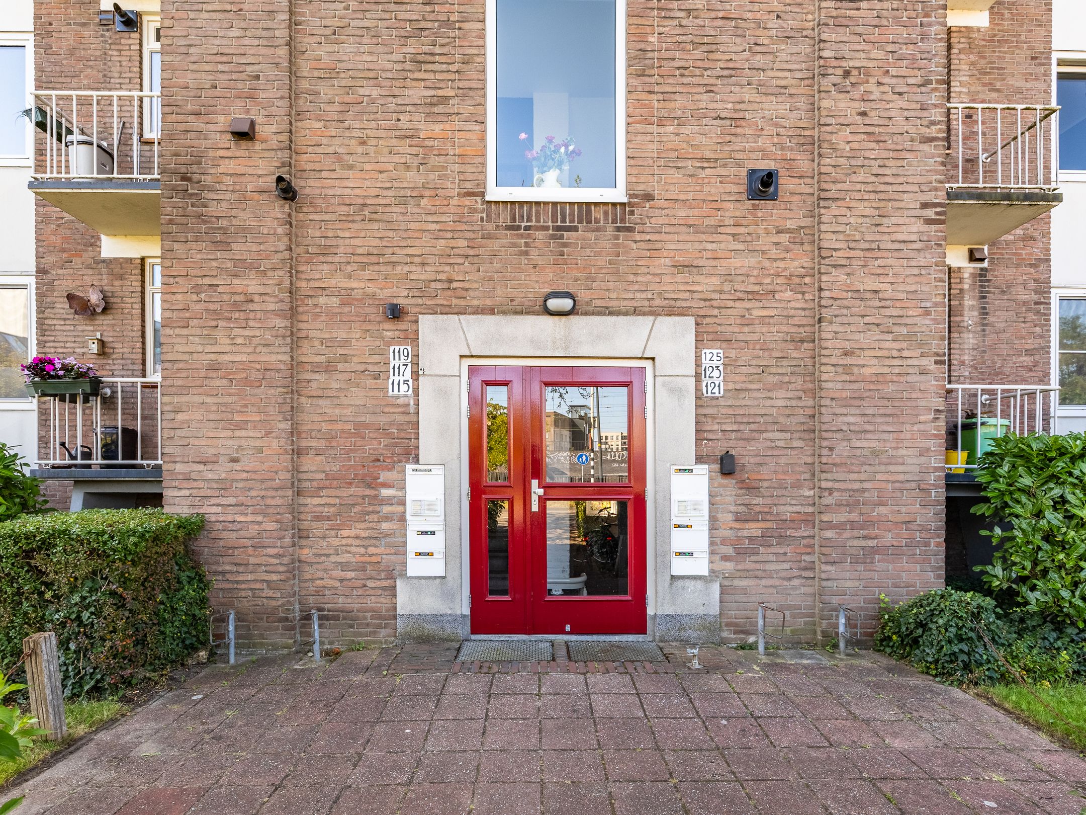 Foto 3 van Stationsplein 117