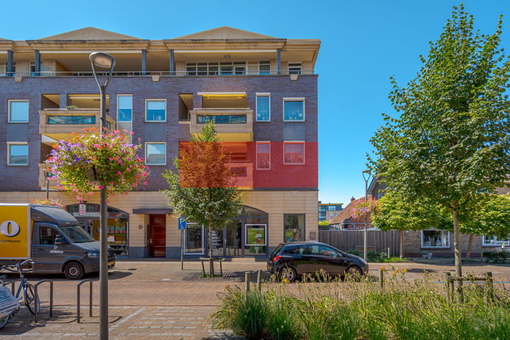 Photo 2 of Heerestraat 158