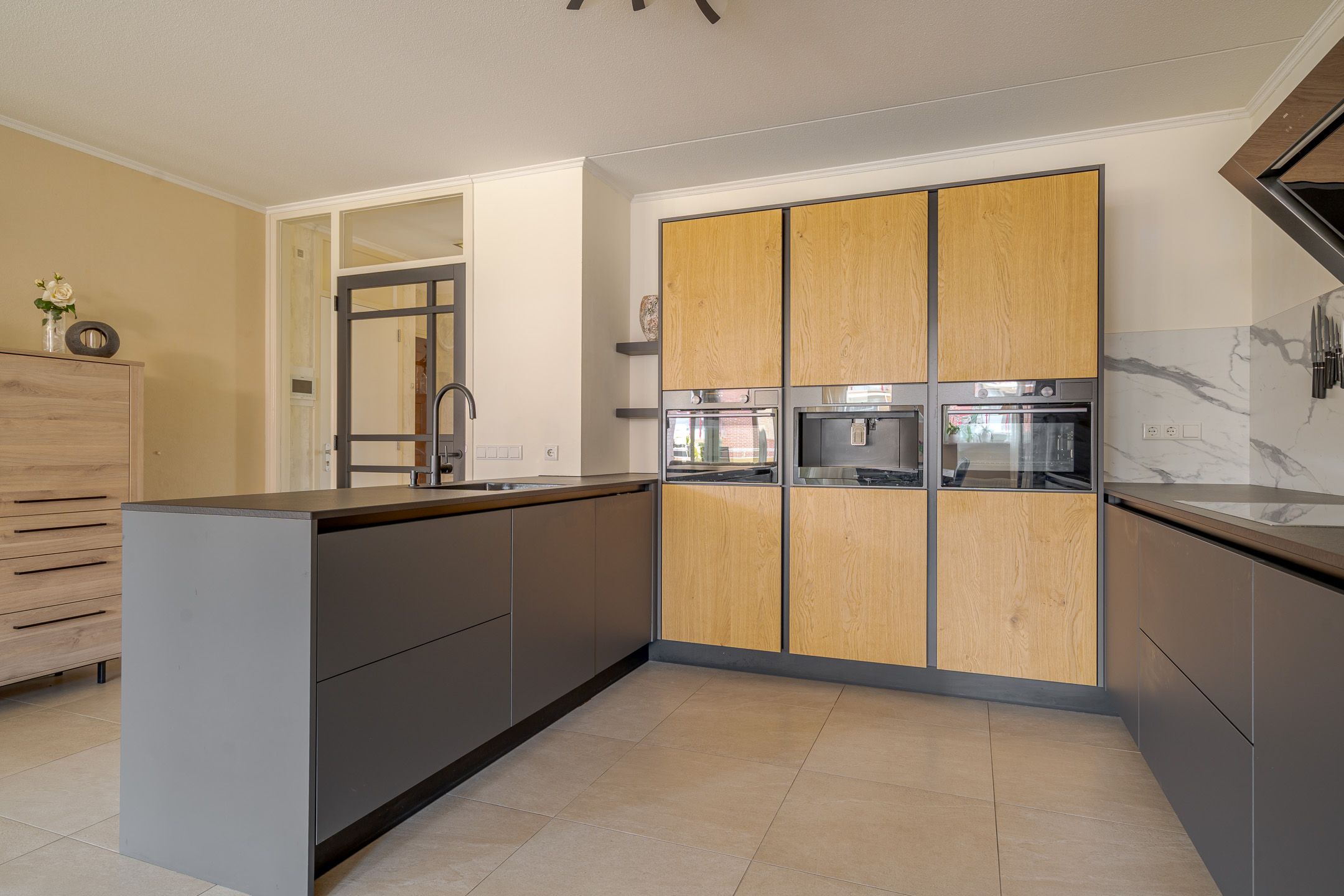 Foto 12 van Heerestraat 158