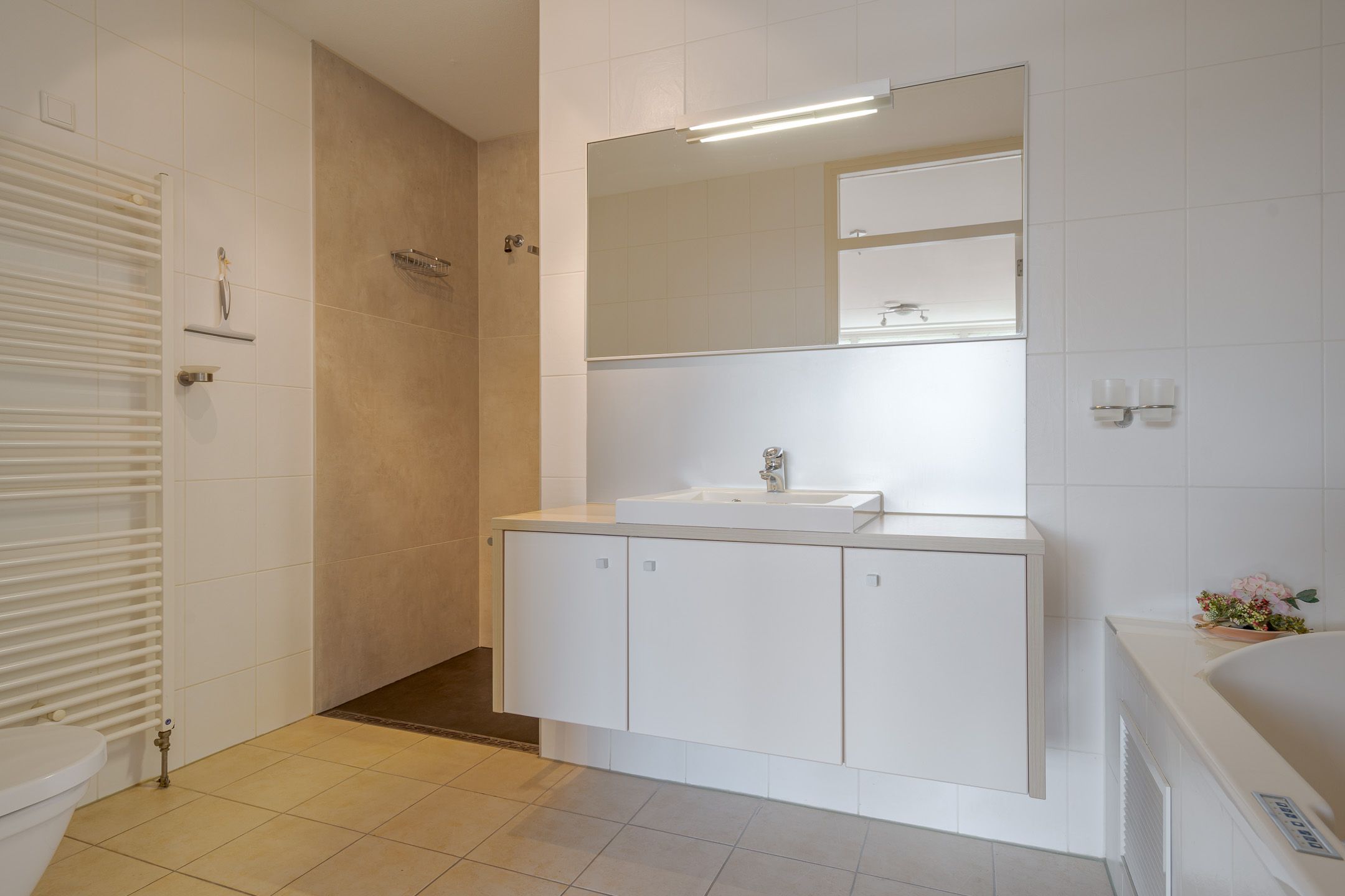 Foto 21 van Heerestraat 158