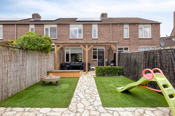 Foto 2 van Genhoes 10