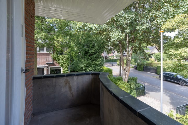 Foto 25 van Burgemeester Gülcherlaan 11