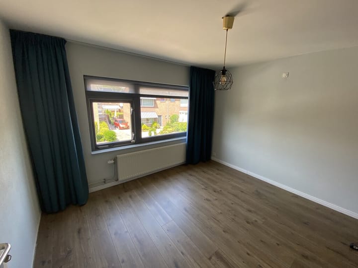 Photo 17 of van Halllaan 13