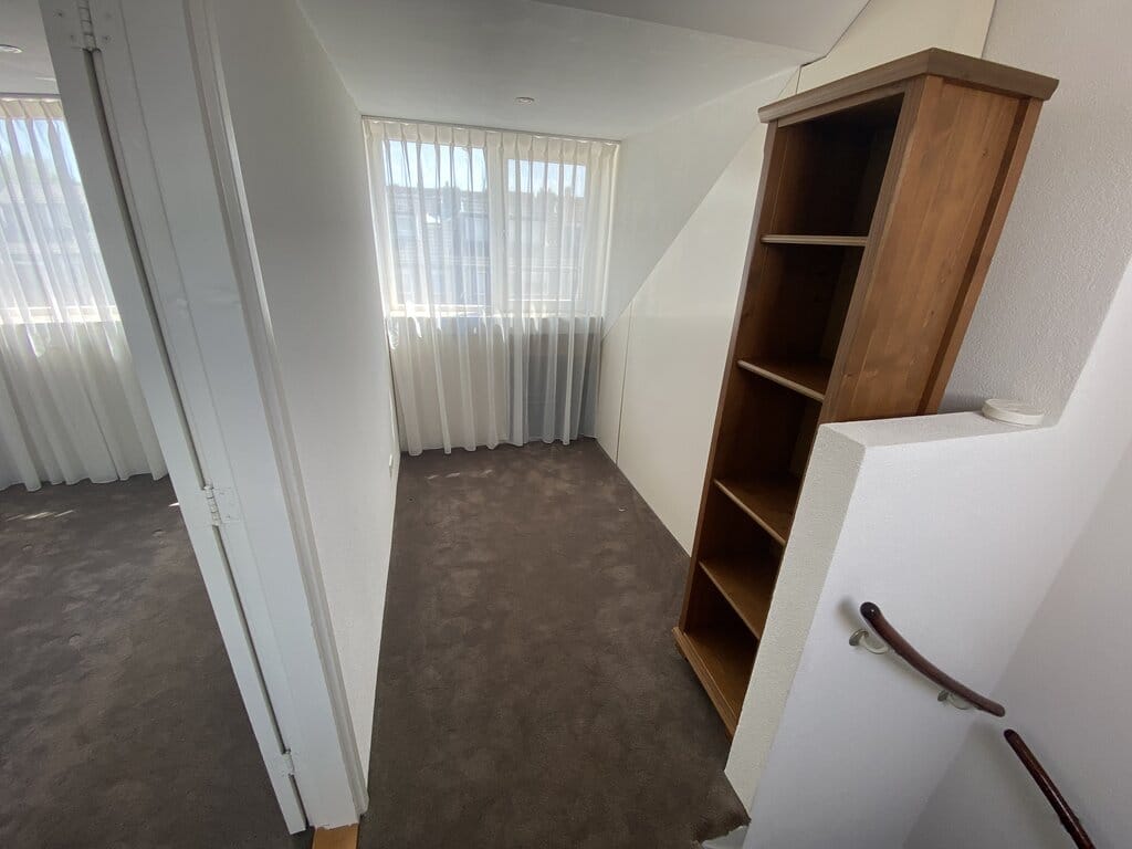 Photo 20 of van Halllaan 13