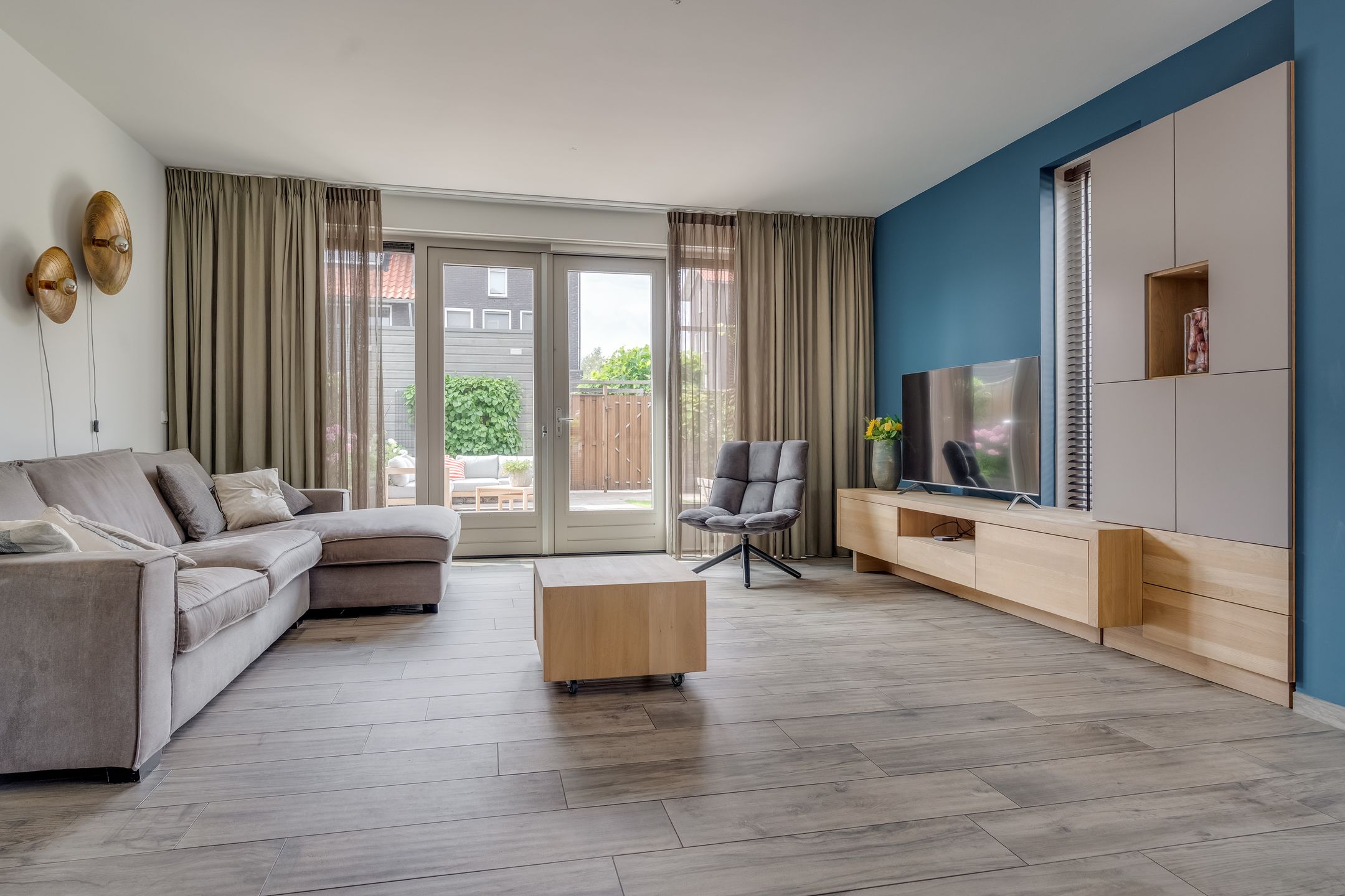 Foto 3 van Viswater 74