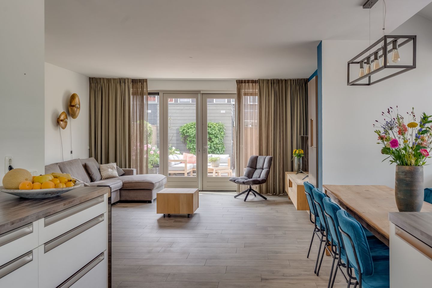 Foto 10 van Viswater 74