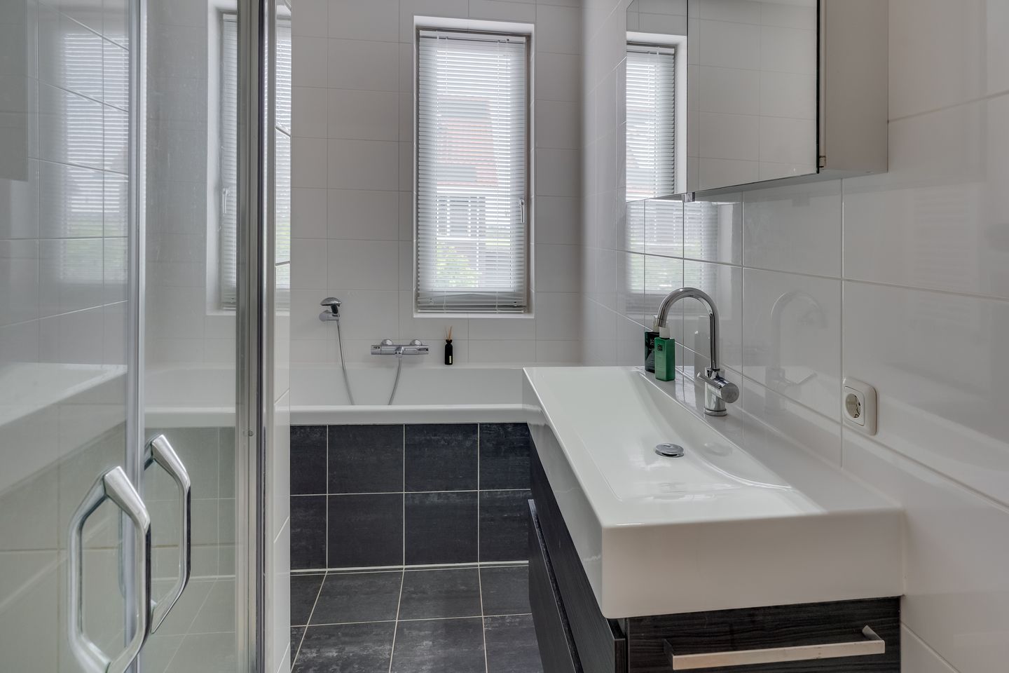 Foto 20 van Viswater 74