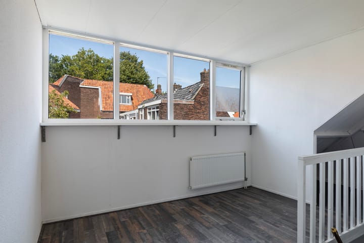 Foto 23 van 2e Cambuurdwarsstraat 51