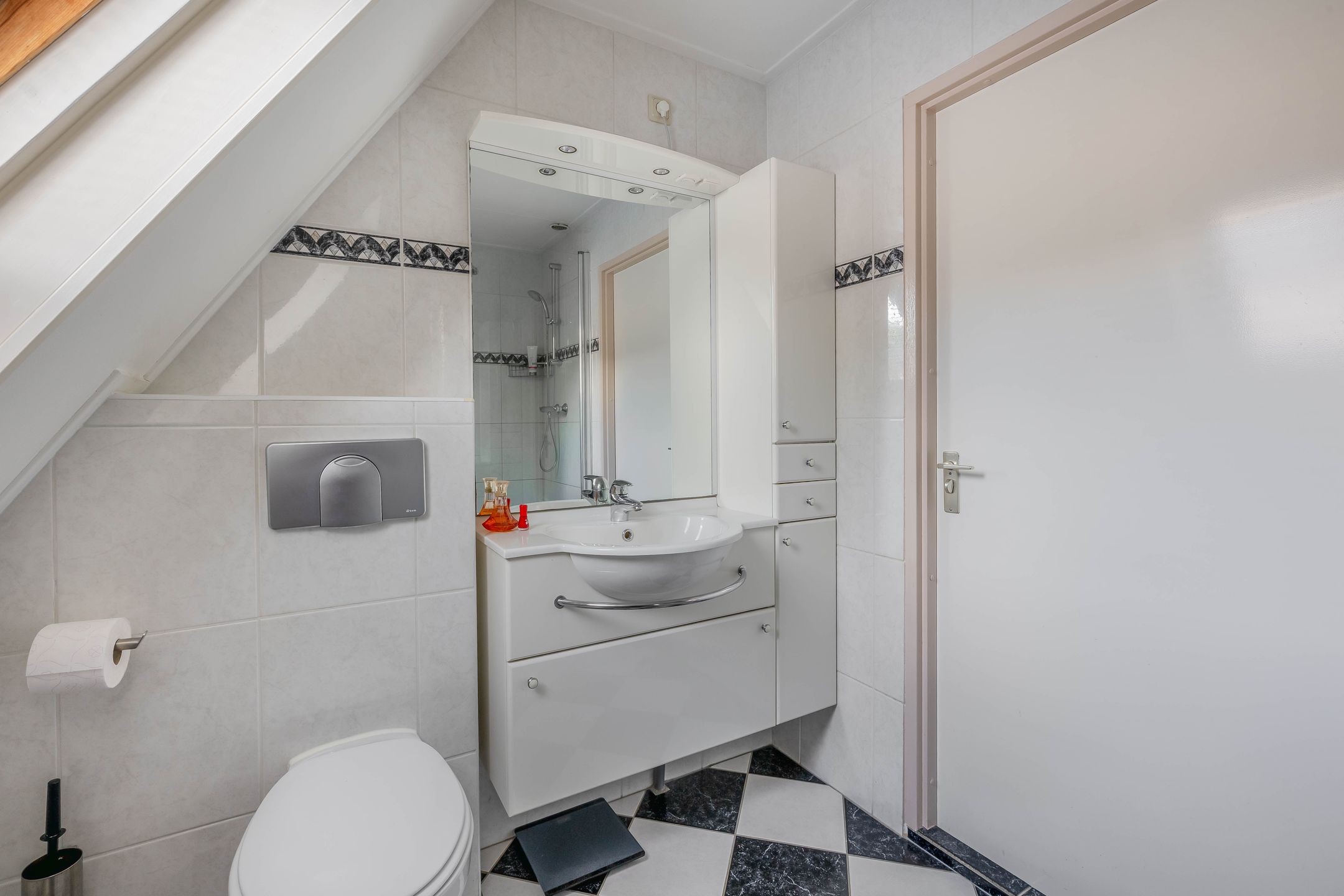 Foto 30 van Uitgang 8-B