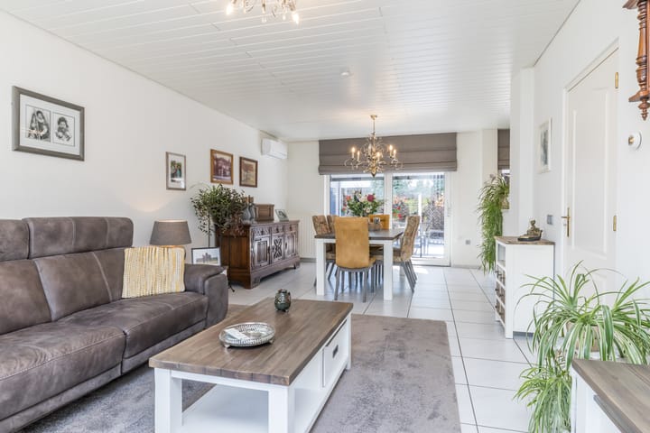 Foto 2 van Limburgerstraat 6