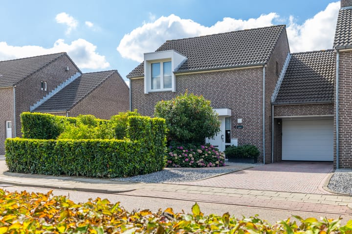 Foto 32 van Limburgerstraat 6