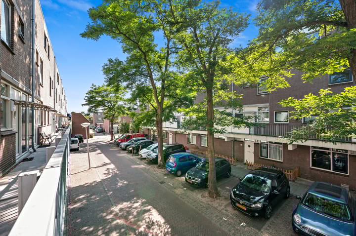 Foto 5 van Albert Rousselstraat 46