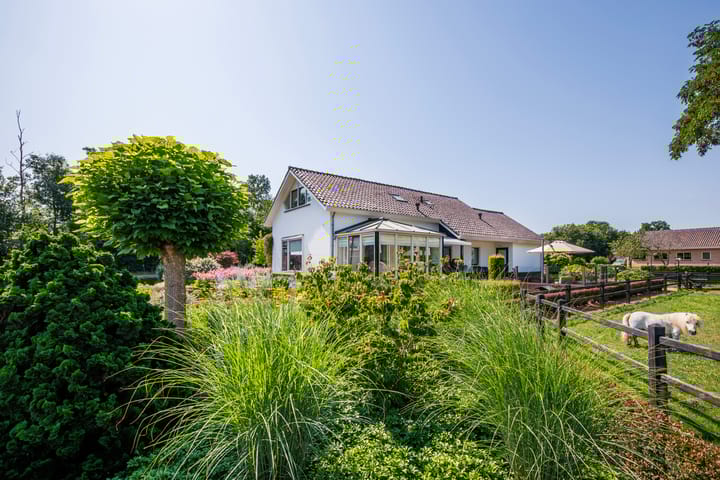 Photo 18 of Berendschotstraat 2