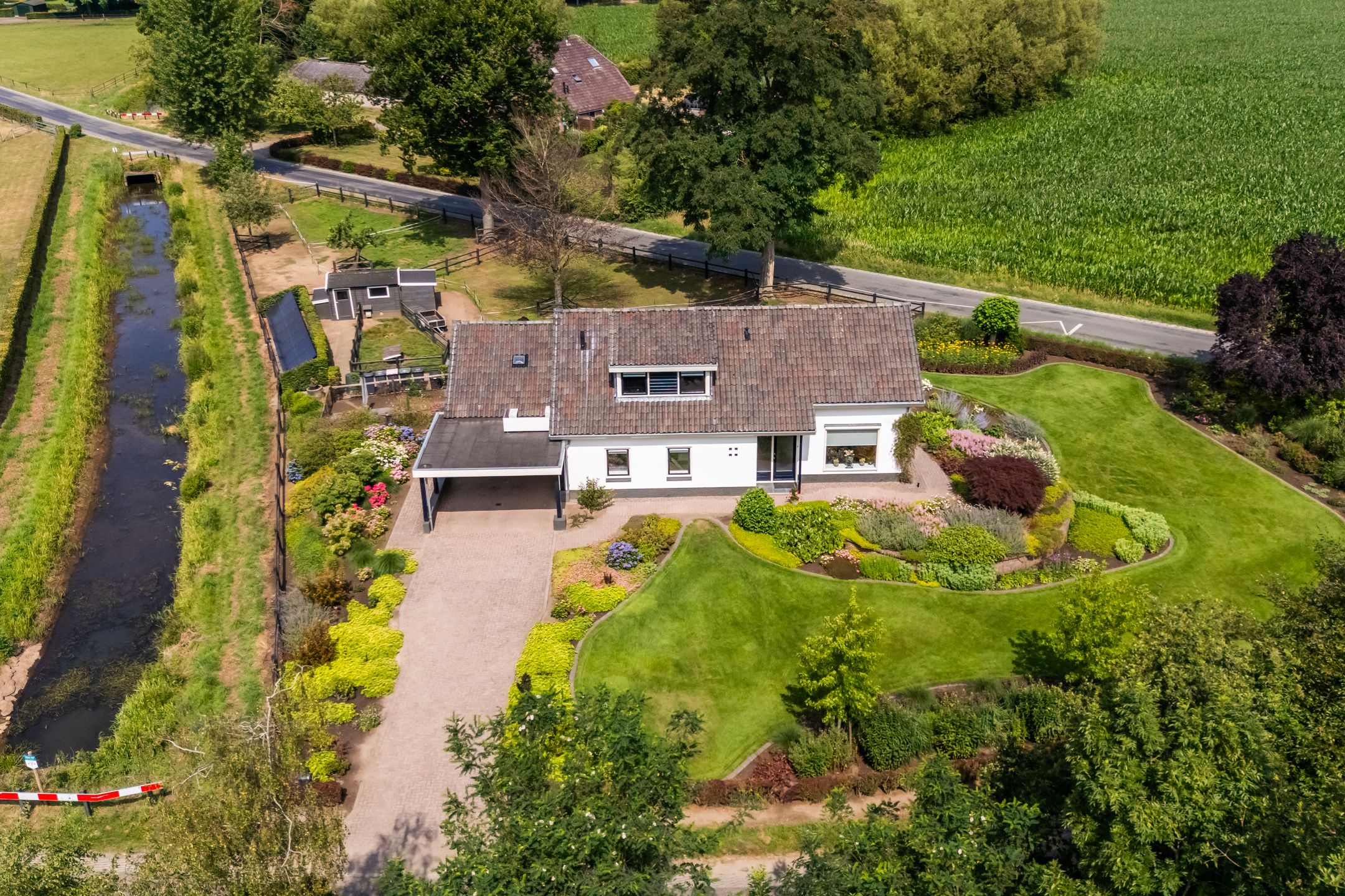 Foto 51 van Berendschotstraat 2