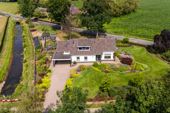 Photo 51 of Berendschotstraat 2