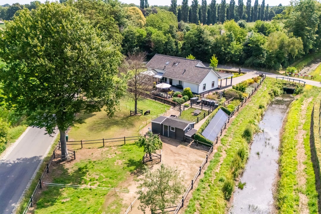 Foto 56 van Berendschotstraat 2