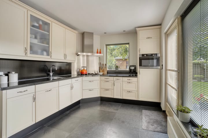 Foto 3 van Emmastraat 19