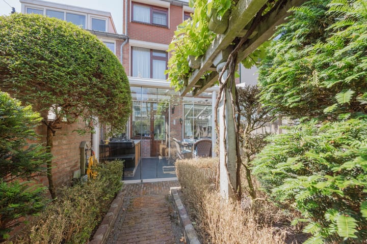 Photo 39 of van Galenstraat 25