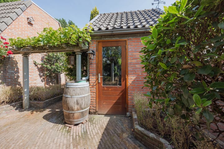 Photo 40 of van Galenstraat 25