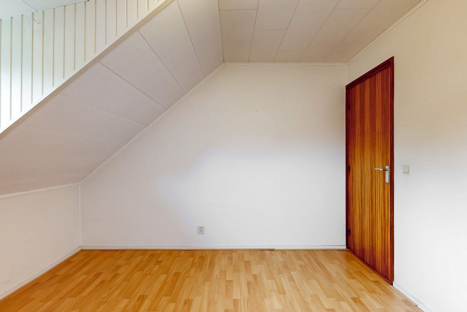 Photo 15 of Ronkenstraat 3-B