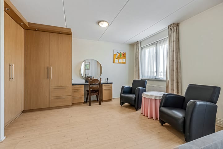 Photo 32 of Lage Zandsestraat 8