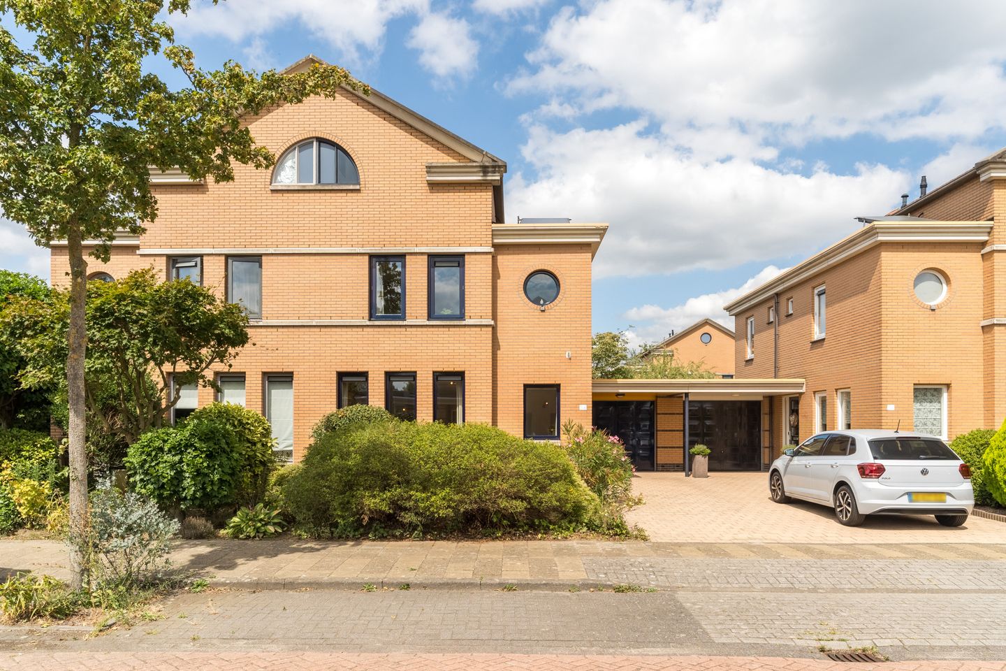 Foto 1 van Atilla 56