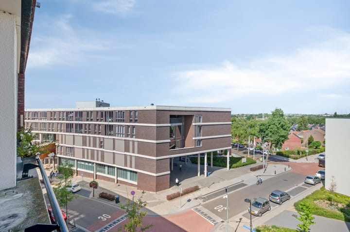 Foto 18 van Corneliusplein 97