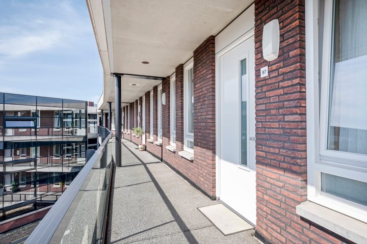 Foto 19 van Corneliusplein 97