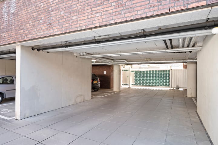 Foto 24 van Corneliusplein 97