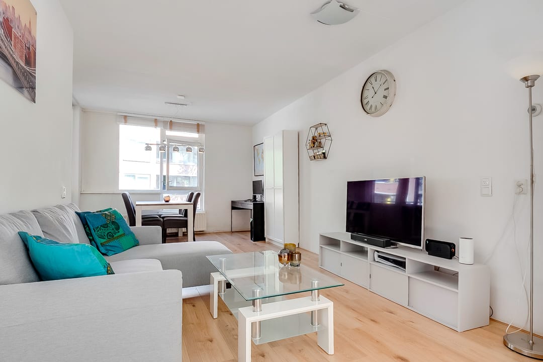 Foto 8 van Riouwstraat 14