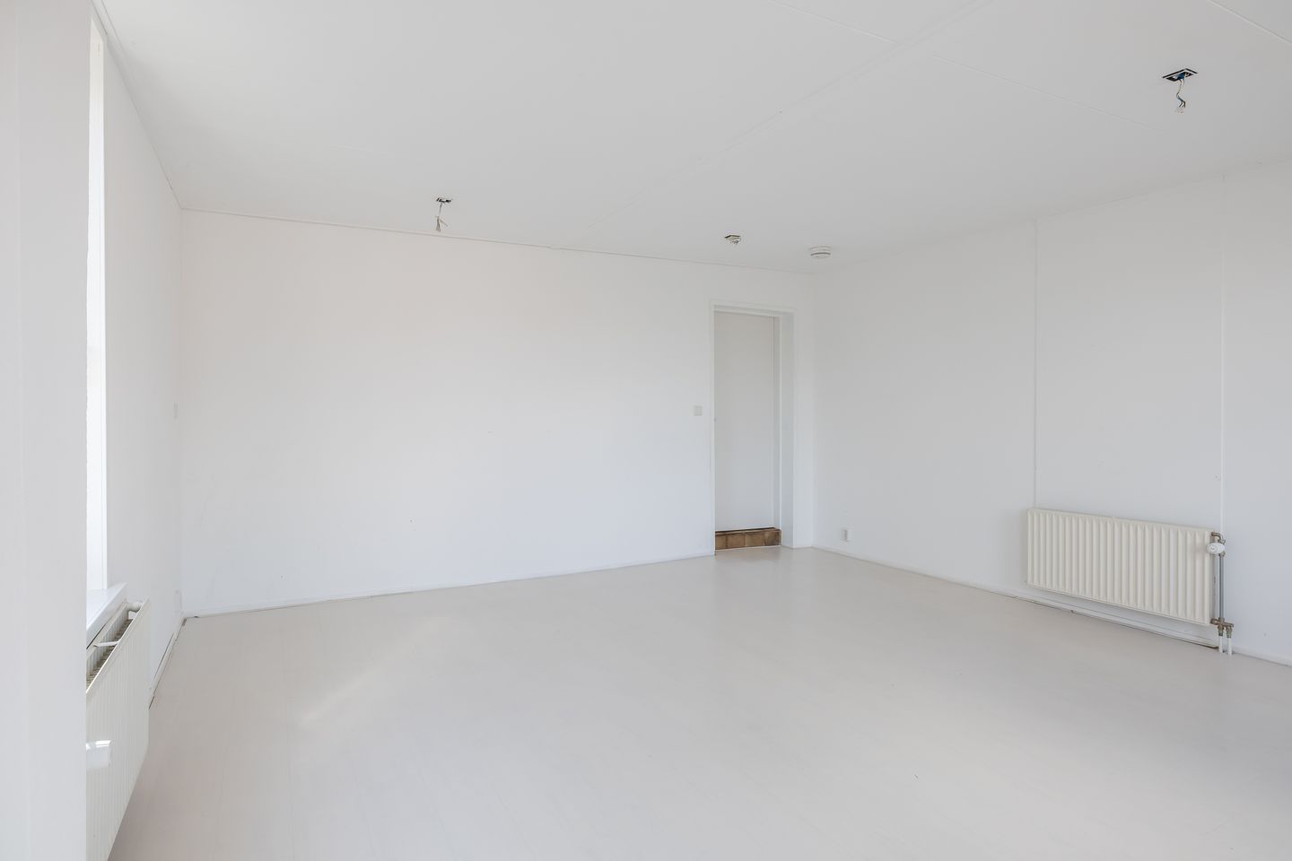 Photo 14 of Oostlaan 5-A