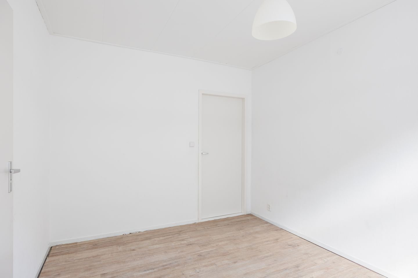 Photo 19 of Oostlaan 5-A