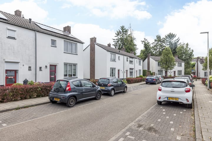 Foto 30 van Vrijdagstraat 7