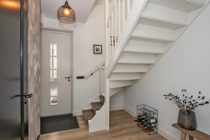 Photo 8 of Raanhuisstraat 11