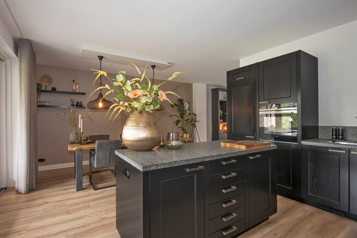 Photo 13 of Raanhuisstraat 11