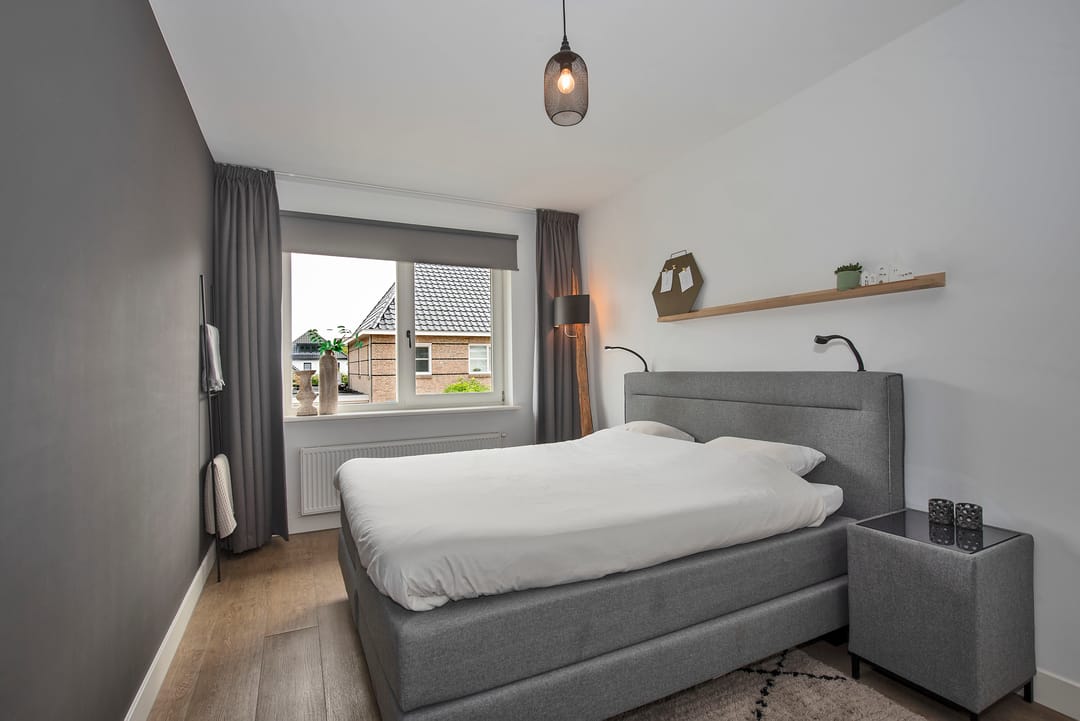 Photo 23 of Raanhuisstraat 11