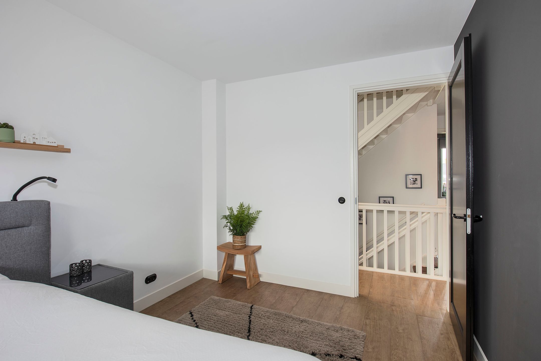 Photo 24 of Raanhuisstraat 11