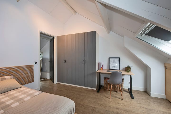 Photo 35 of Raanhuisstraat 11