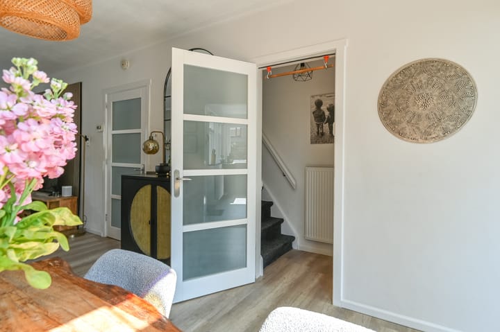 Photo 12 of Oranjeboomstraat 15