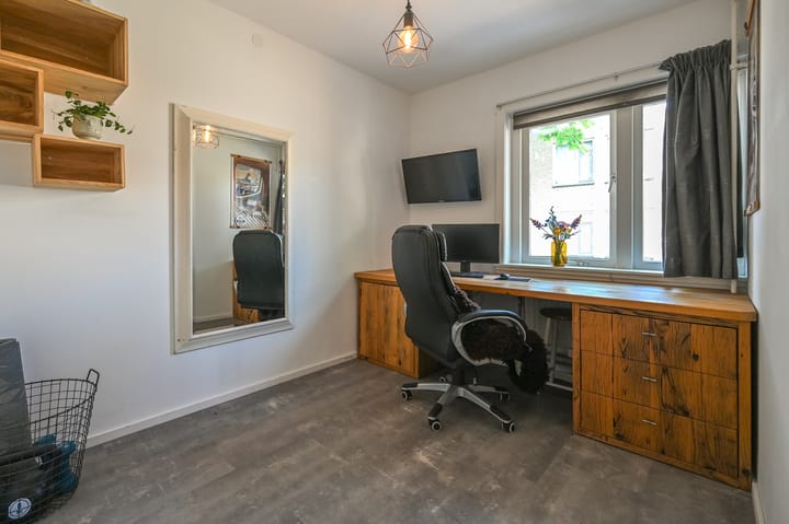 Photo 19 of Oranjeboomstraat 15